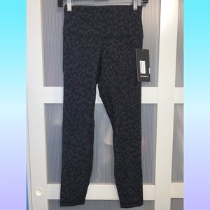 Lululemon Women’s Yoga Pant Just In!